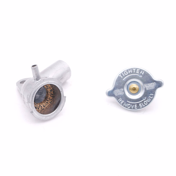 Aluminum pipe ⌀32 + radiator cap Renault Dauphine 2nd model